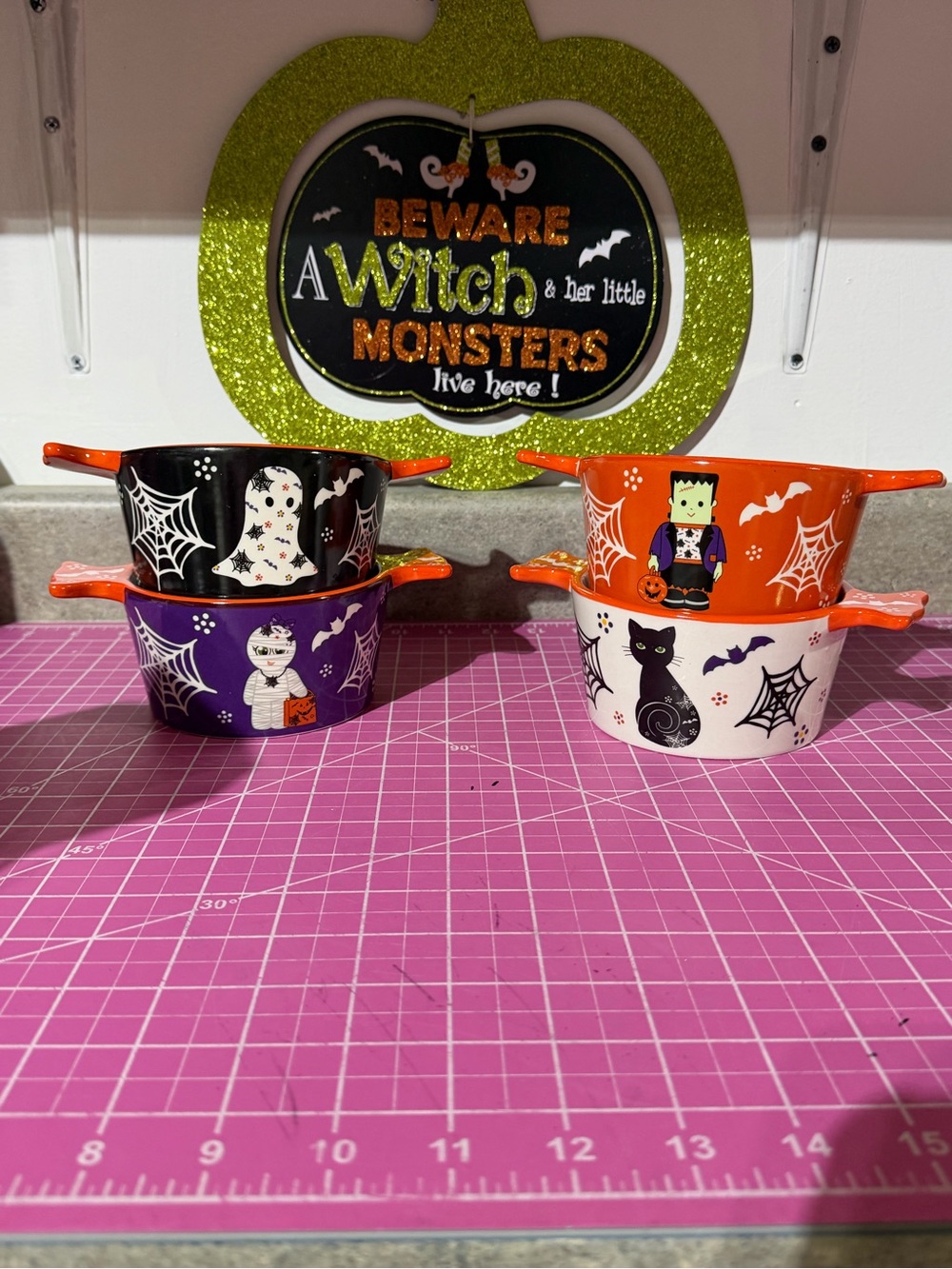 Temptations boofetti Halloween Ceramic Double-Handled figural ramekins